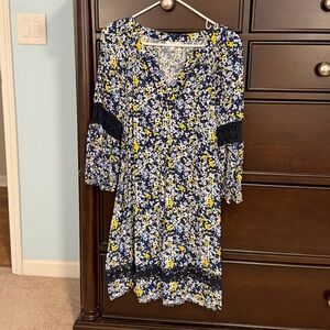 Crown and Ivy blue floral tunic dress with long sleeves